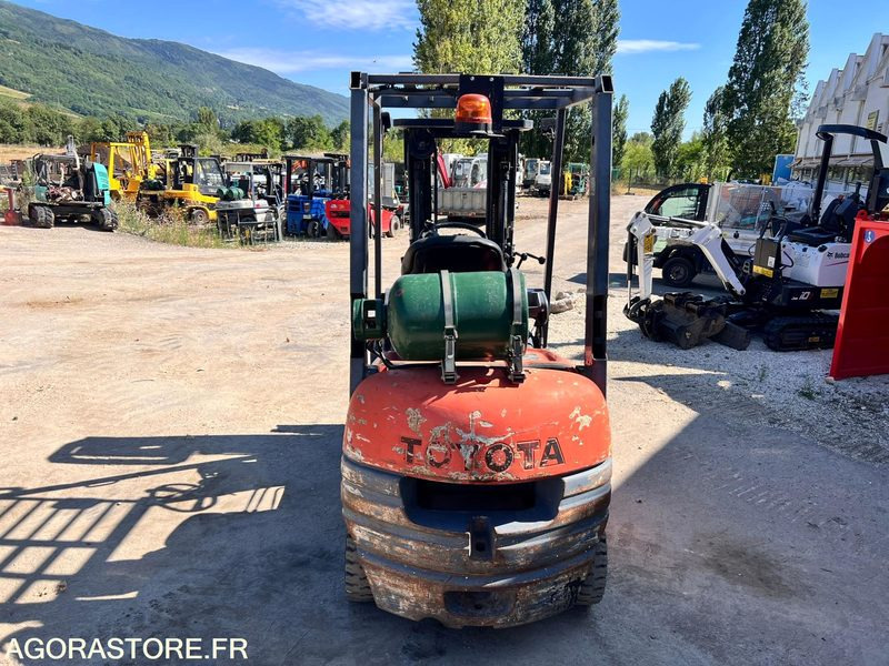 Chariot élévateur à gaz Toyota FG15 4,3m - 1,5T - Année 1994 - 10770 heures - رافعة شوكية تعمل بالغاز: صور 4 Chariot élévateur à gaz Toyota FG15 4,3m - 1,5T - Année 1994 - 10770 heures - رافعة شوكية تعمل بالغاز: صور 4