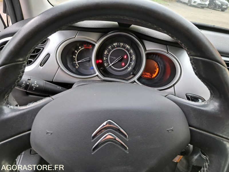 Citroën C3 - 2012 - 112626kms - سيارة: صور 5 Citroën C3 - 2012 - 112626kms - سيارة: صور 5