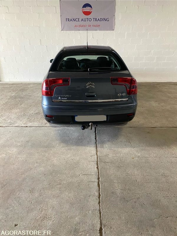 Citroën C5 1.6 HDi FAP 16V 110 cv - 2007 - سيارة: صور 5 Citroën C5 1.6 HDi FAP 16V 110 cv - 2007 - سيارة: صور 5