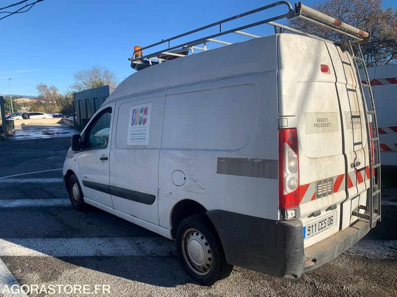 Citroën Jumpy - 2009 - 75 979 kms - 911 CES 06 - فان: صور 4 Citroën Jumpy - 2009 - 75 979 kms - 911 CES 06 - فان: صور 4