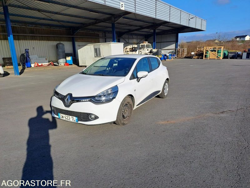 Clio IV 1.5 DCI de 2015 - سيارة: صور 2 Clio IV 1.5 DCI de 2015 - سيارة: صور 2