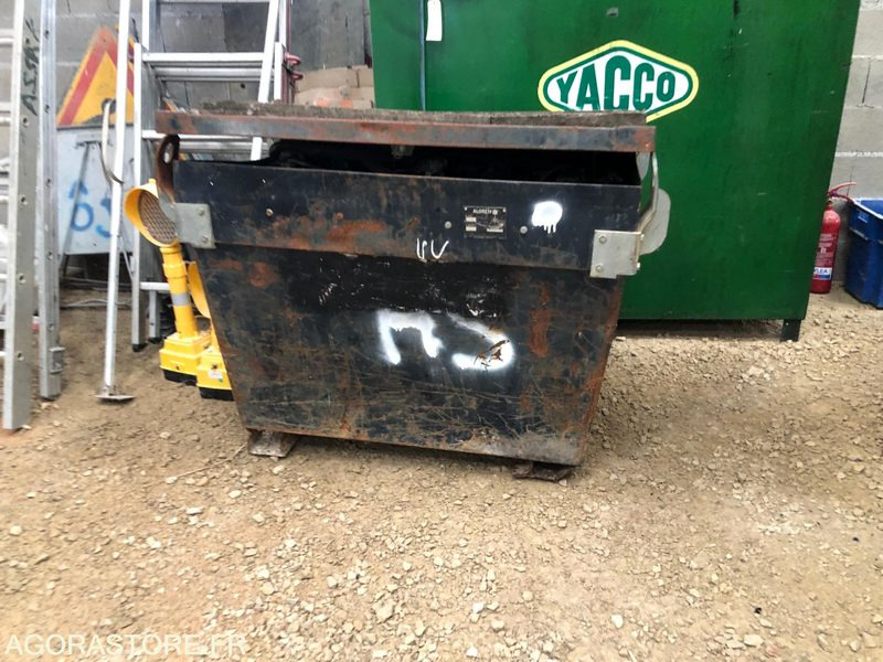 Cuve fuel pompe neuve - خزان وقود - آلات البناء: صور 2 Cuve fuel pompe neuve - خزان وقود - آلات البناء: صور 2