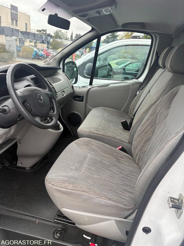 DE-899-NB - Roulant - NISSAN PRIMASTAR - VASP - CG KS - 179 000 Kms - سيارة إسعاف: صور 5 DE-899-NB - Roulant - NISSAN PRIMASTAR - VASP - CG KS - 179 000 Kms - سيارة إسعاف: صور 5
