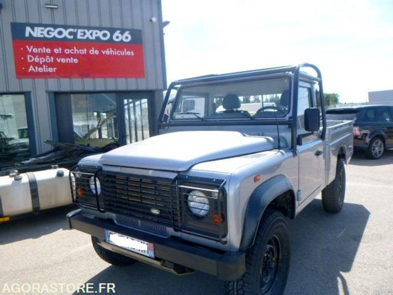 DEFENDER -Land Rover - 2011 - 131930km - 122ch - سيارة دفع رباعي: صور 2 DEFENDER -Land Rover - 2011 - 131930km - 122ch - سيارة دفع رباعي: صور 2