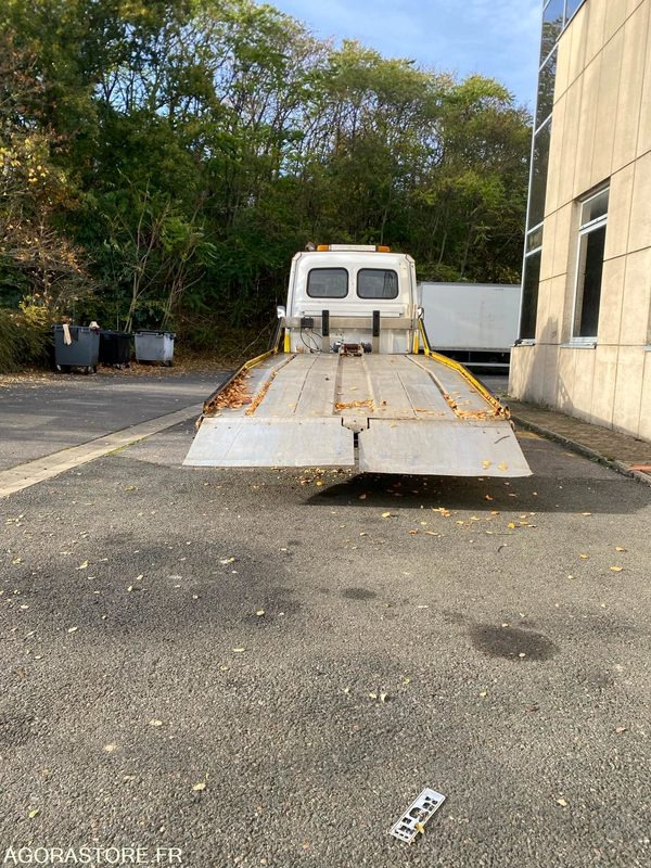 DEPANNEUSE RENAULT 187000 KM - قلاب صغير: صور 4 DEPANNEUSE RENAULT 187000 KM - قلاب صغير: صور 4