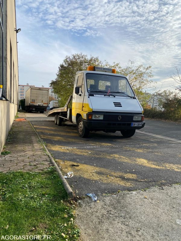 DEPANNEUSE RENAULT 187000 KM - قلاب صغير: صور 3 DEPANNEUSE RENAULT 187000 KM - قلاب صغير: صور 3