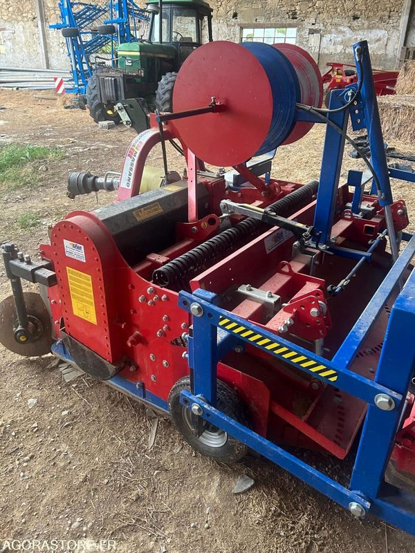 Enfouisseuse/butteuse massano type rotostone RSC185 GCB DID - الآلات والماكينات الزراعية: صور 2 Enfouisseuse/butteuse massano type rotostone RSC185 GCB DID - الآلات والماكينات الزراعية: صور 2
