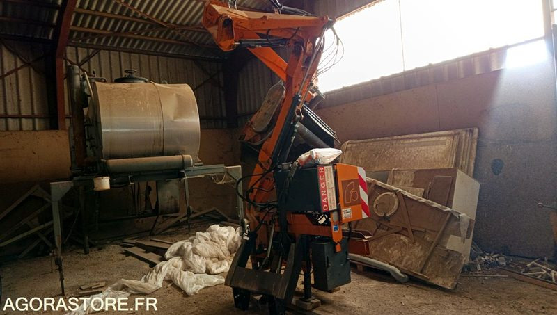 Epareuse Rousseau M65C K01 F35 - جزازة رافعة: صور 1 Epareuse Rousseau M65C K01 F35 - جزازة رافعة: صور 1