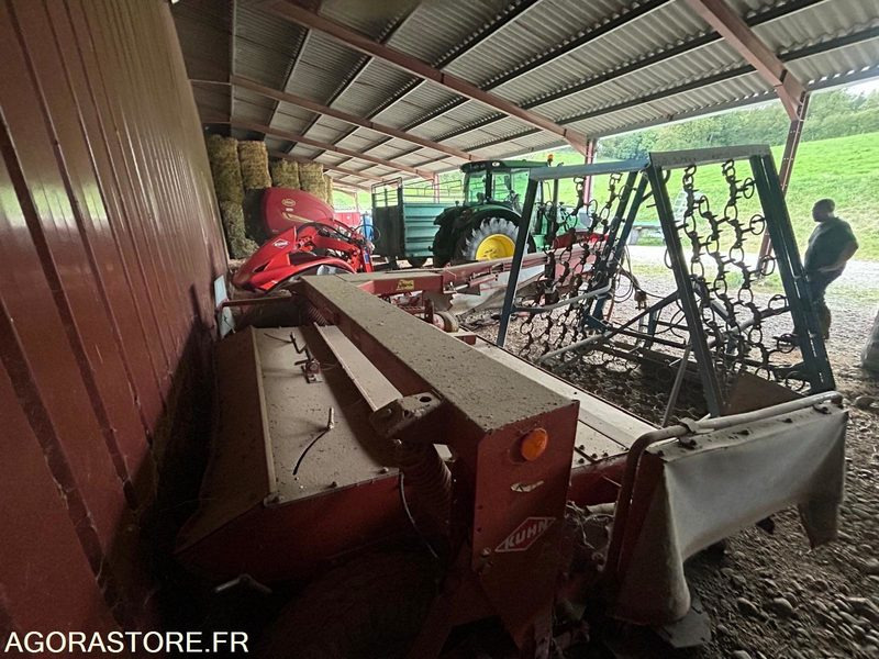 FAUCHEUSE TRAINEE KUHN FC300G 1995 AVEC CONDITIONNEUR - جزازة: صور 2 FAUCHEUSE TRAINEE KUHN FC300G 1995 AVEC CONDITIONNEUR - جزازة: صور 2