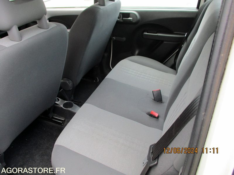 FIAT PANDA 1432 - سيارة: صور 5 FIAT PANDA 1432 - سيارة: صور 5