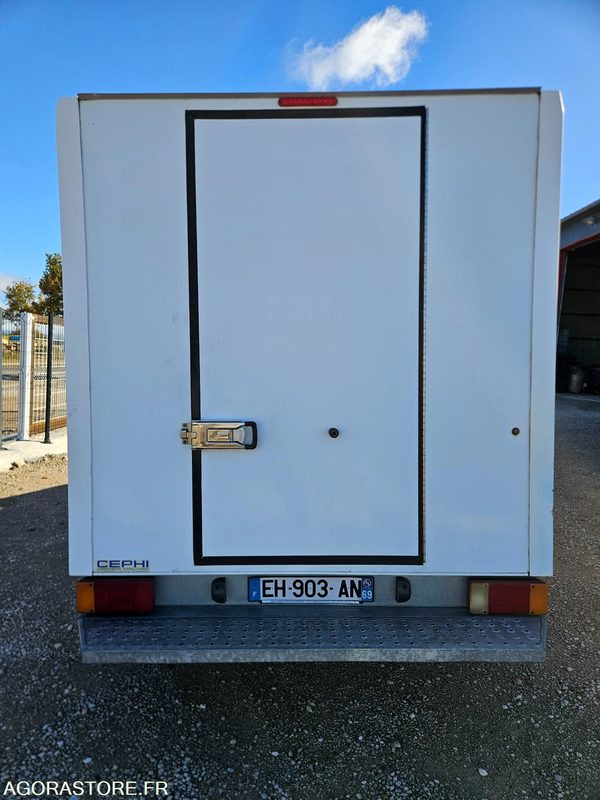 FIAT SCUDO 2.0 130 CAISSE FRIGORIFIQUE FRCX 3 PLACES - الشاحنات الصغيرة المبردة: صور 5 FIAT SCUDO 2.0 130 CAISSE FRIGORIFIQUE FRCX 3 PLACES - الشاحنات الصغيرة المبردة: صور 5