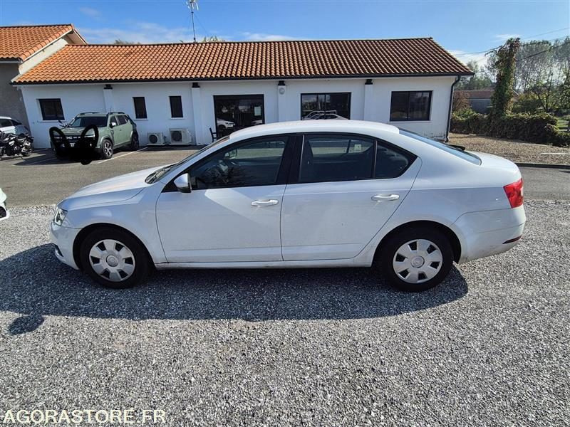 FJ-454-NP - Roulant - SKODA OCTAVIA - VP - 356 670 Kms - سيارة: صور 2 FJ-454-NP - Roulant - SKODA OCTAVIA - VP - 356 670 Kms - سيارة: صور 2