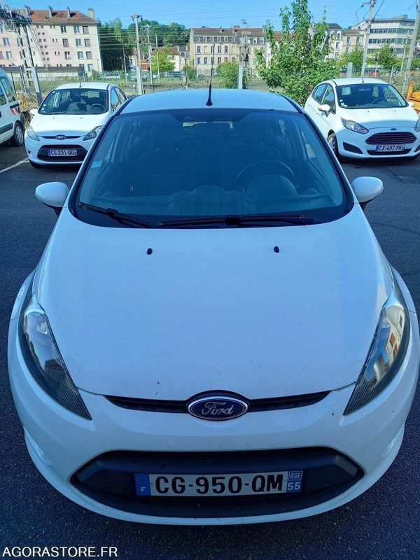 FORD FIESTA TDCI 70 FAP TREND 5 portes - سيارة: صور 5 FORD FIESTA TDCI 70 FAP TREND 5 portes - سيارة: صور 5