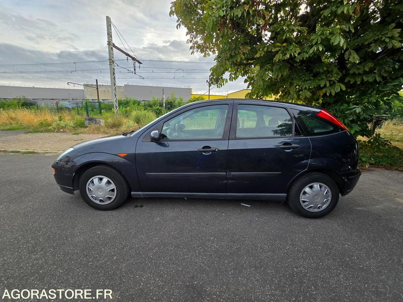 FORD FOCUS 1.6 - ESSENCE - 158 000 KM - سيارة: صور 1 FORD FOCUS 1.6 - ESSENCE - 158 000 KM - سيارة: صور 1