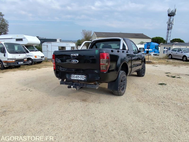 FORD RANGER XLT 2.2 TDCI 150CV EXTRA CABINE 4X4 - 2014 - 121060KMS - شاحنة البيك أب: صور 5 FORD RANGER XLT 2.2 TDCI 150CV EXTRA CABINE 4X4 - 2014 - 121060KMS - شاحنة البيك أب: صور 5