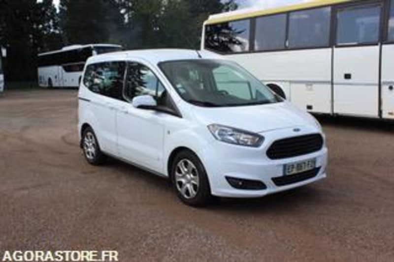 FORD TOURNEO - 2017 - 195 671 KMS - EP867FZ - فان المدمجة: صور 2 FORD TOURNEO - 2017 - 195 671 KMS - EP867FZ - فان المدمجة: صور 2