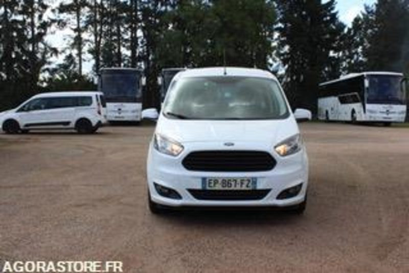 FORD TOURNEO - 2017 - 195 671 KMS - EP867FZ - فان المدمجة: صور 3 FORD TOURNEO - 2017 - 195 671 KMS - EP867FZ - فان المدمجة: صور 3