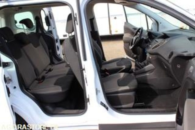 FORD TOURNEO - 2017 - 195 671 KMS - EP867FZ - فان المدمجة: صور 4 FORD TOURNEO - 2017 - 195 671 KMS - EP867FZ - فان المدمجة: صور 4