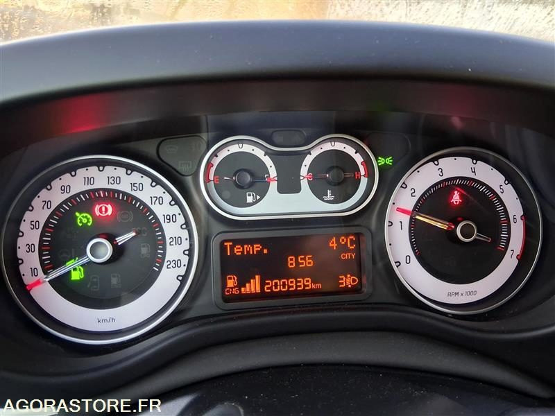 Fiat 500 L GNV POPSTAR MINISPACE DE 2016 - سيارة: صور 4 Fiat 500 L GNV POPSTAR MINISPACE DE 2016 - سيارة: صور 4