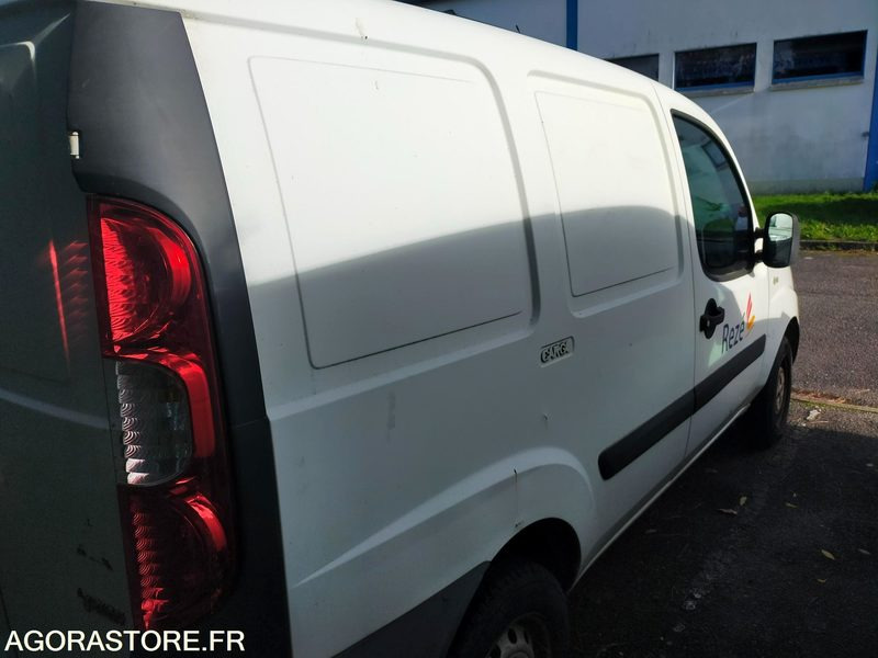 Fiat Doblo Essence et GNV - فان المدمجة: صور 5 Fiat Doblo Essence et GNV - فان المدمجة: صور 5