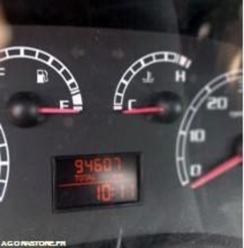 Fiat Strada 94607 kms 2010 - شاحنة البيك أب: صور 3 Fiat Strada 94607 kms 2010 - شاحنة البيك أب: صور 3