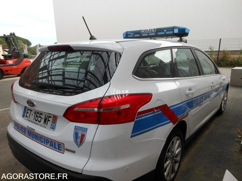 Ford Focus SW police municipale de 2018 moteur cassé - سيارة ستيشن: صور 3 Ford Focus SW police municipale de 2018 moteur cassé - سيارة ستيشن: صور 3