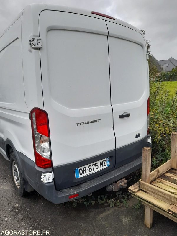 Ford Transit - 2015 - 104229 Kms - فان: صور 3 Ford Transit - 2015 - 104229 Kms - فان: صور 3