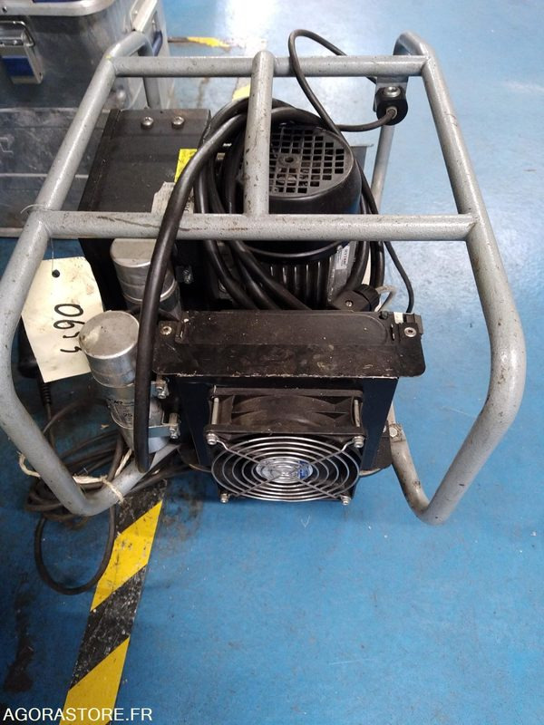 GROUPE HYDRAULIQUE POUR SERRAGE - الأدوات والمعدات: صور 2 GROUPE HYDRAULIQUE POUR SERRAGE - الأدوات والمعدات: صور 2