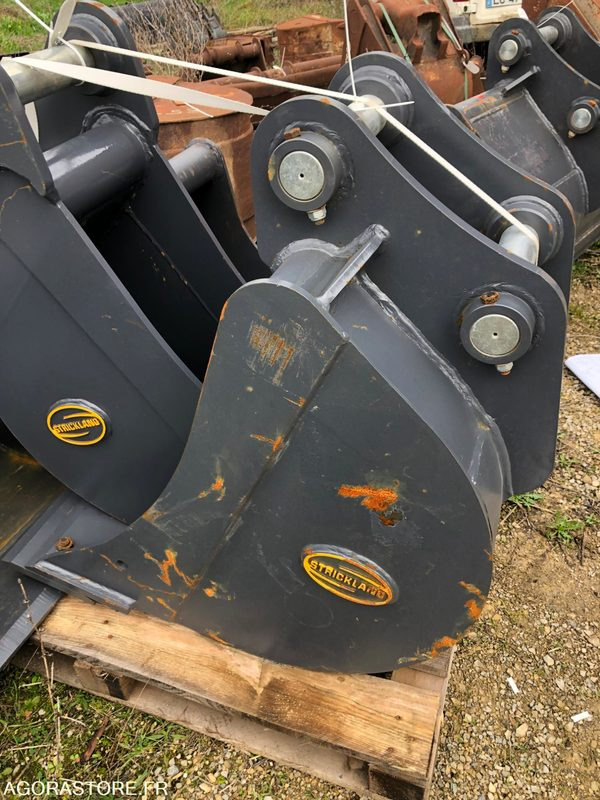 Godet 600mm AXE 55mm GEITH QC55 NEUF - قطع الغيار - آلات البناء: صور 1 Godet 600mm AXE 55mm GEITH QC55 NEUF - قطع الغيار - آلات البناء: صور 1