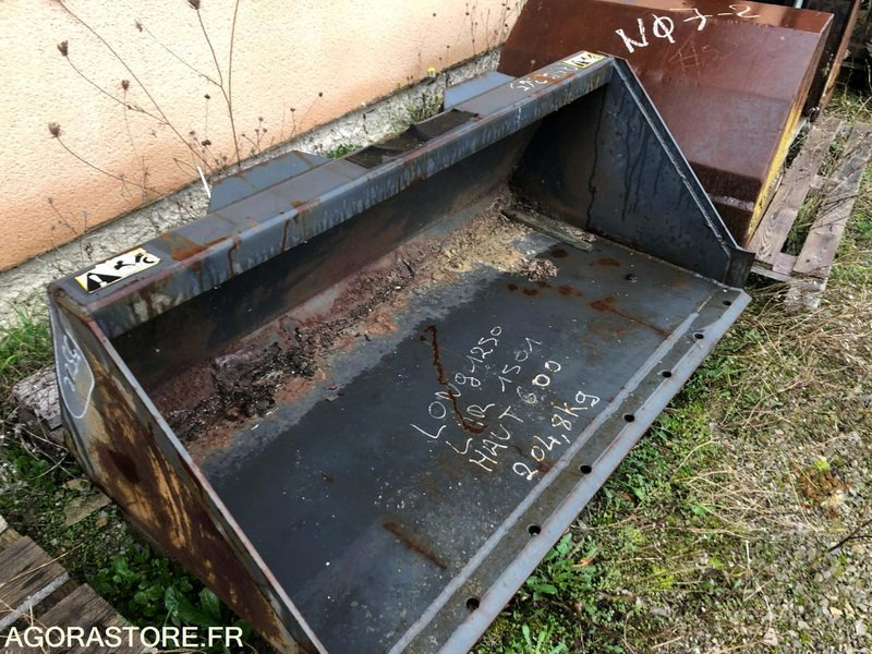 Godet CASE 1250 mm - قطع الغيار - آلات البناء: صور 1 Godet CASE 1250 mm - قطع الغيار - آلات البناء: صور 1