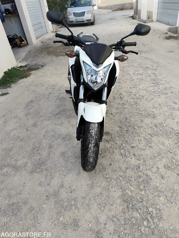 HONDA CB500F - 2013 - 52300KMS - دراجة بخارية: صور 5 HONDA CB500F - 2013 - 52300KMS - دراجة بخارية: صور 5