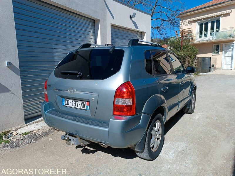 HYUNDAI TUCSON - 2007 - 224500KMS - سيارة دفع رباعي: صور 3 HYUNDAI TUCSON - 2007 - 224500KMS - سيارة دفع رباعي: صور 3