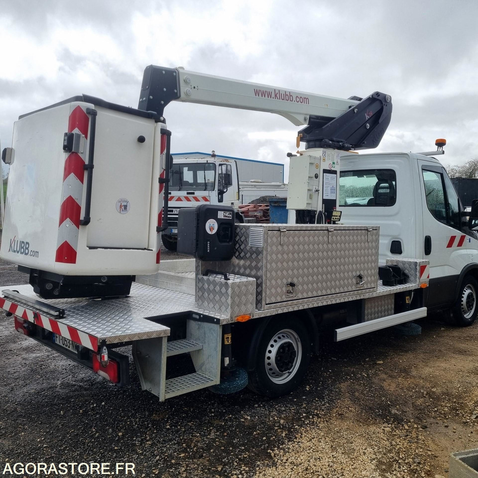IVECO - 35S16 NACELLE - 2020 / 21000 KM - فان: صور 3 IVECO - 35S16 NACELLE - 2020 / 21000 KM - فان: صور 3
