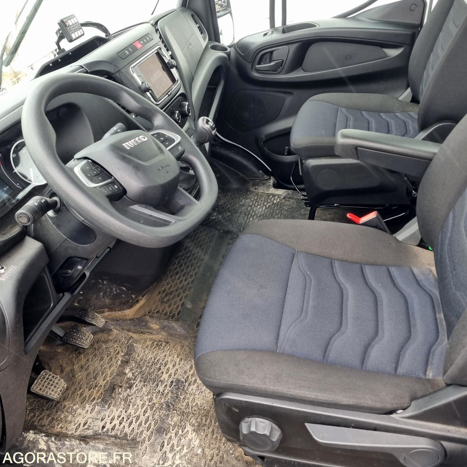 IVECO - 35S16 NACELLE - 2020 / 21000 KM - فان: صور 5 IVECO - 35S16 NACELLE - 2020 / 21000 KM - فان: صور 5