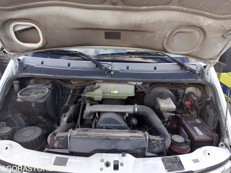 Iveco benne - شاحنة: صور 2 Iveco benne - شاحنة: صور 2