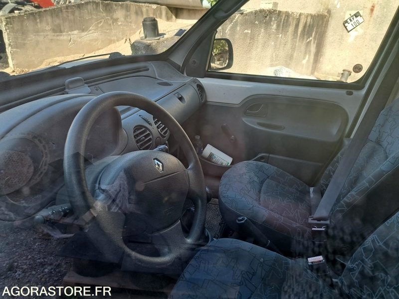 KANGOO POUR PIECES - فان المدمجة: صور 5 KANGOO POUR PIECES - فان المدمجة: صور 5