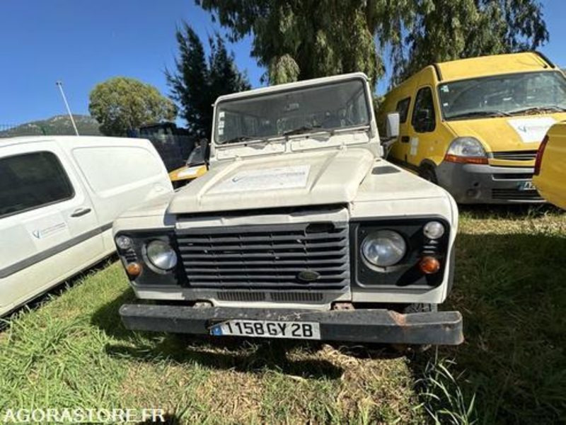 LAND ROVER DEFENDER - 2002 - 173989KM - 1158GY2B - شاحنة البيك أب: صور 2 LAND ROVER DEFENDER - 2002 - 173989KM - 1158GY2B - شاحنة البيك أب: صور 2