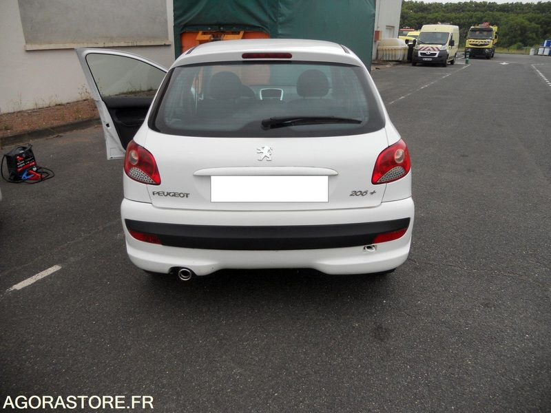 LOT 10 SLT - PEUGEOT 206+ - سيارة: صور 4 LOT 10 SLT - PEUGEOT 206+ - سيارة: صور 4
