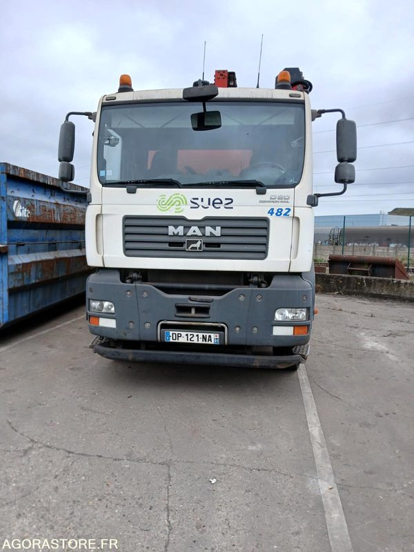 MAN 32T/BRAS/GRUE ET COMPTACTEUR - DP121NA - شاحنة: صور 2 MAN 32T/BRAS/GRUE ET COMPTACTEUR - DP121NA - شاحنة: صور 2
