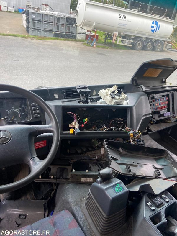 تأجير  MERCEDES ACTROS 2031 HUWER 2001 (300000Km ) NON ROULANT EXPORT UNIQUEMENT MERCEDES ACTROS 2031 HUWER 2001 (300000Km ) NON ROULANT EXPORT UNIQUEMENT: صور 13