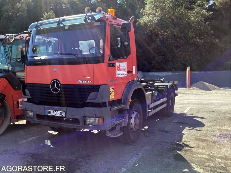 MERCEDES BENZ ATEGO - 2004 - 602523 KM - P2001840 - شاحنة جرار: صور 3 MERCEDES BENZ ATEGO - 2004 - 602523 KM - P2001840 - شاحنة جرار: صور 3