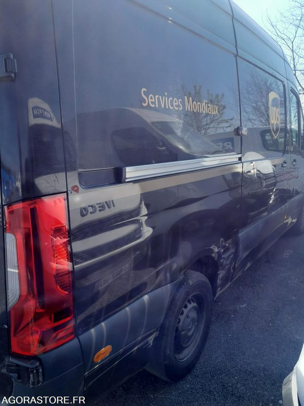 MERCEDES SPRINTER - 2020 - 137292 Kms - فان: صور 4 MERCEDES SPRINTER - 2020 - 137292 Kms - فان: صور 4