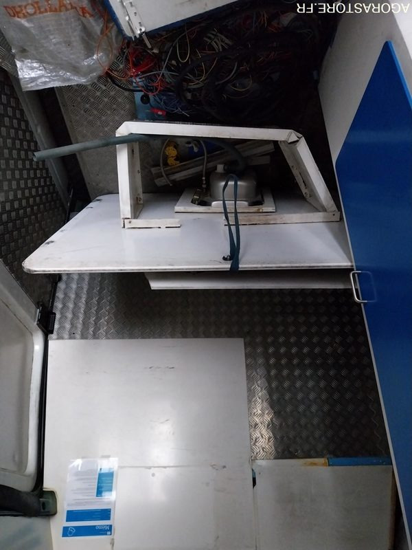 MERCEDES Sprinter 411CDI Fourgon L4 VASP 2004 148238Km ROULANT PRO UNIQUEMENT - فان: صور 1 MERCEDES Sprinter 411CDI Fourgon L4 VASP 2004 148238Km ROULANT PRO UNIQUEMENT - فان: صور 1