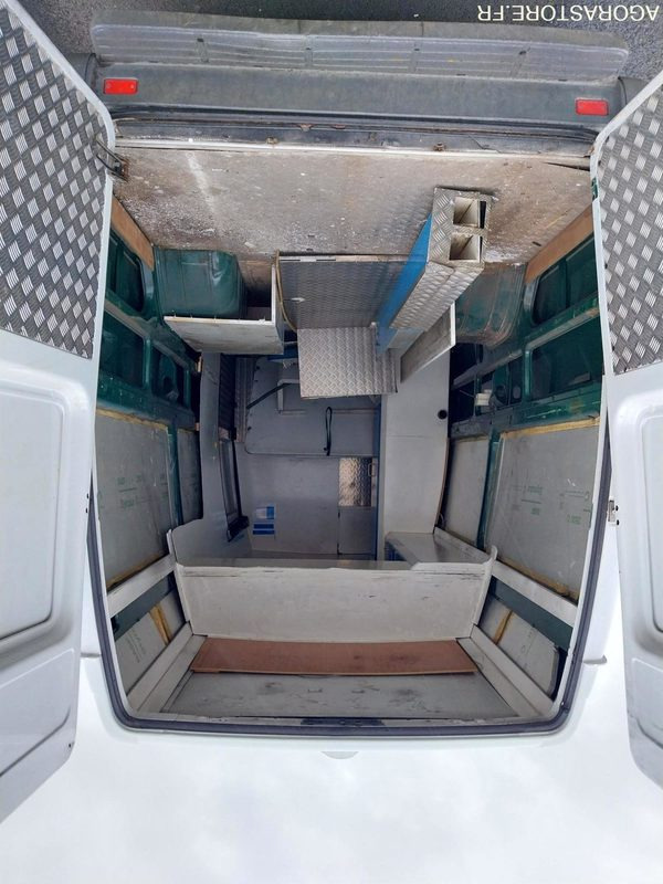 MERCEDES Sprinter 411CDI Fourgon L4 VASP 2004 148238Km ROULANT PRO UNIQUEMENT - فان: صور 2 MERCEDES Sprinter 411CDI Fourgon L4 VASP 2004 148238Km ROULANT PRO UNIQUEMENT - فان: صور 2