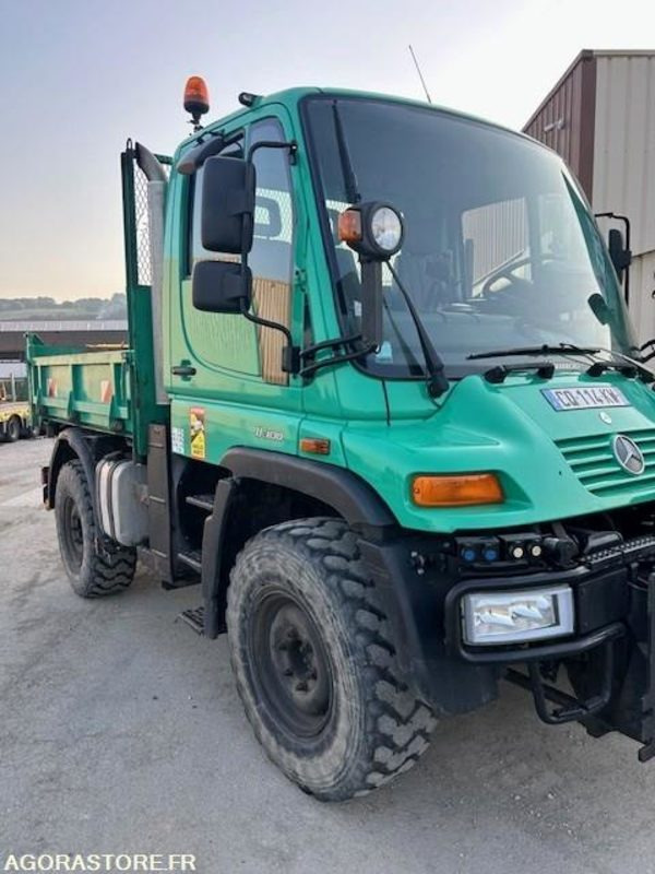 MERCEDES UNIMOG U300C VERSION COMMUNALE 2003 38210 KM + EPAREUSE CMV 450GP - شاحنة: صور 4 MERCEDES UNIMOG U300C VERSION COMMUNALE 2003 38210 KM + EPAREUSE CMV 450GP - شاحنة: صور 4