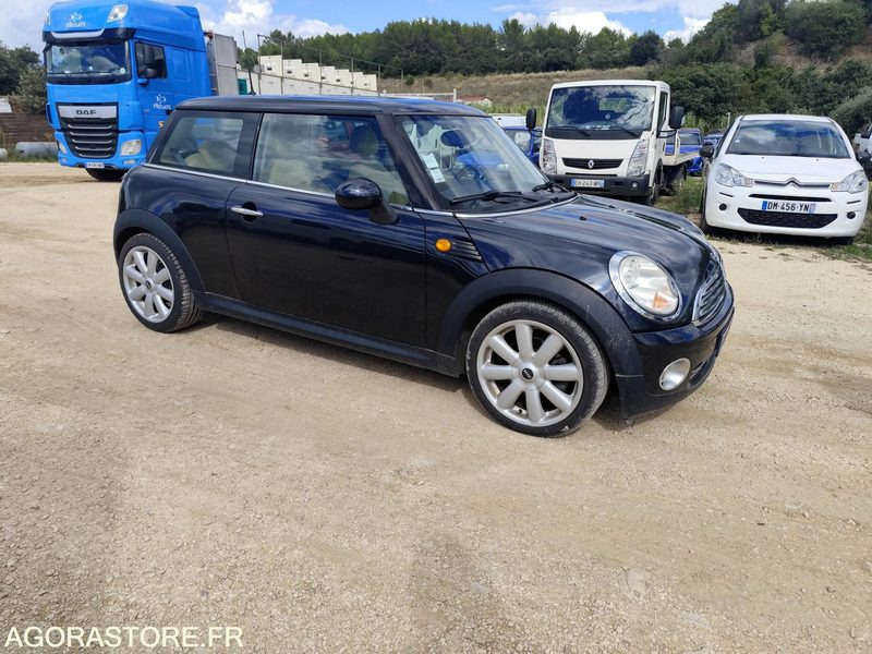 MINI COOPER 1.6 120CV - 2006 - 170500KMS - سيارة: صور 3 MINI COOPER 1.6 120CV - 2006 - 170500KMS - سيارة: صور 3
