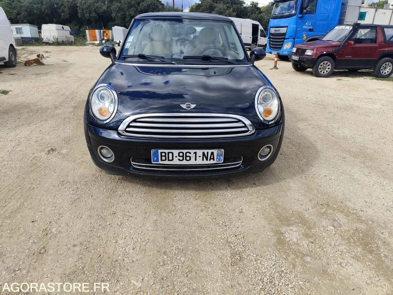 MINI COOPER 1.6 120CV - 2006 - 170500KMS - سيارة: صور 2 MINI COOPER 1.6 120CV - 2006 - 170500KMS - سيارة: صور 2