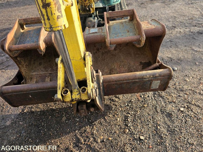 MINI-PELLE YANMAR VIO 10 - 2004 - 1952 HEURES - حفارة مصغرة: صور 4 MINI-PELLE YANMAR VIO 10 - 2004 - 1952 HEURES - حفارة مصغرة: صور 4
