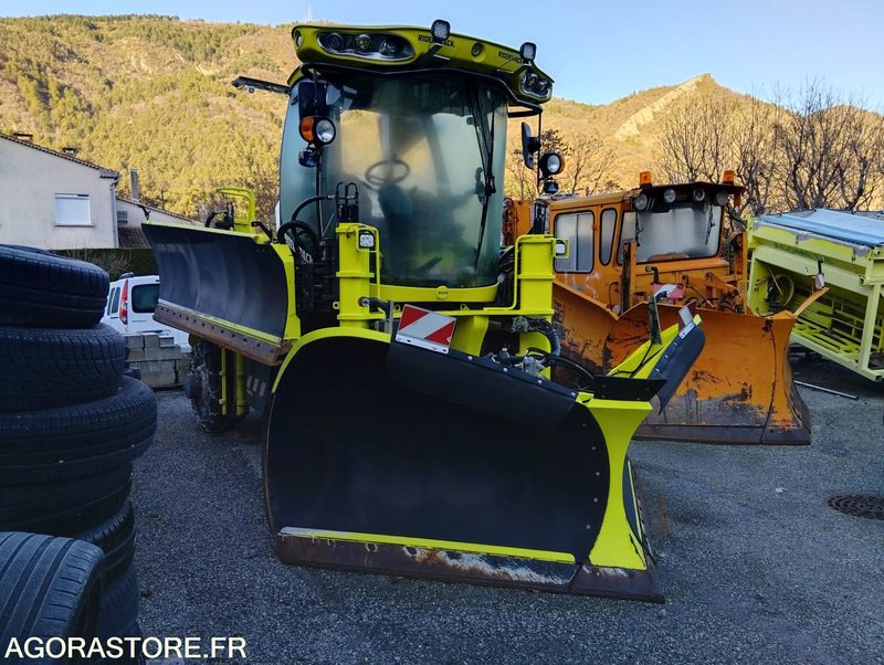 Matériel de déneigement RIDERTRACK CHAPTRAC 230 - جرافة ثلج: صور 2 Matériel de déneigement RIDERTRACK CHAPTRAC 230 - جرافة ثلج: صور 2
