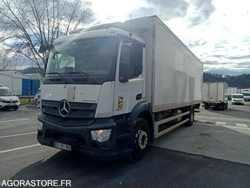 Mercedes Antos 1830NL E6 - 2017 - 433181Kms - EQ191VD - شاحنة: صور 1 Mercedes Antos 1830NL E6 - 2017 - 433181Kms - EQ191VD - شاحنة: صور 1